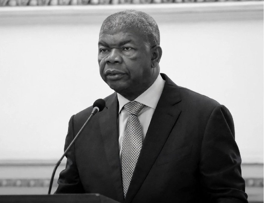 O ÚLTIMO DIA DO PODER: ANGOLA E A PROVA DA DESPERSONALIZAÇÃO DO ESTADO, AMANHÃ, 15 DE OUTUBRO, JLO FAZ O SEU ÚLTIMO DISCURSO – OLAVO CASTIGO